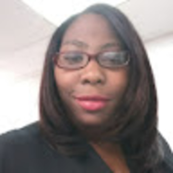 Meet your Posher, Andrea - Picture 1 of 1